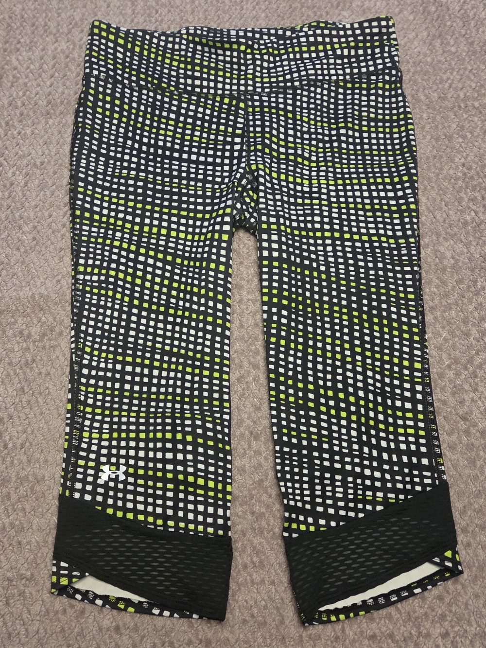 Under Armour Womens Black & Lime Grid Capri Leggings